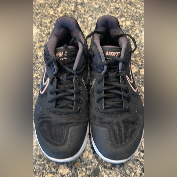 Nike Women's Alpha Huarache Turf 7.5 - Picture 2 of 5